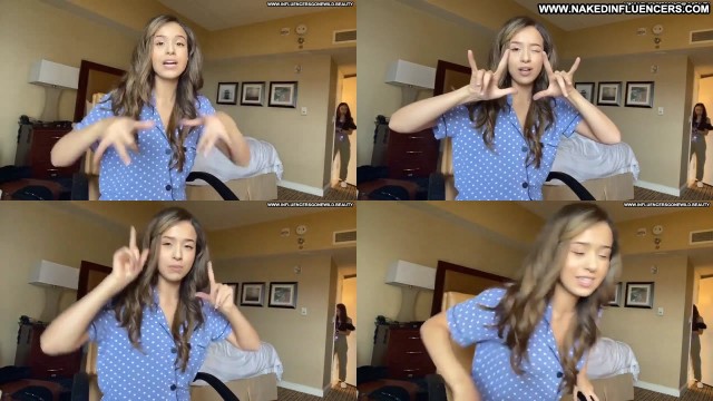 Pokimane League Livestreams Video Games Games Big Tits Youtuber