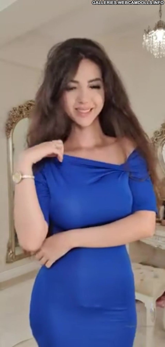 Caylin Live Twitch Manyvids Sex Naked Live Model Tits Photos Live Naked
