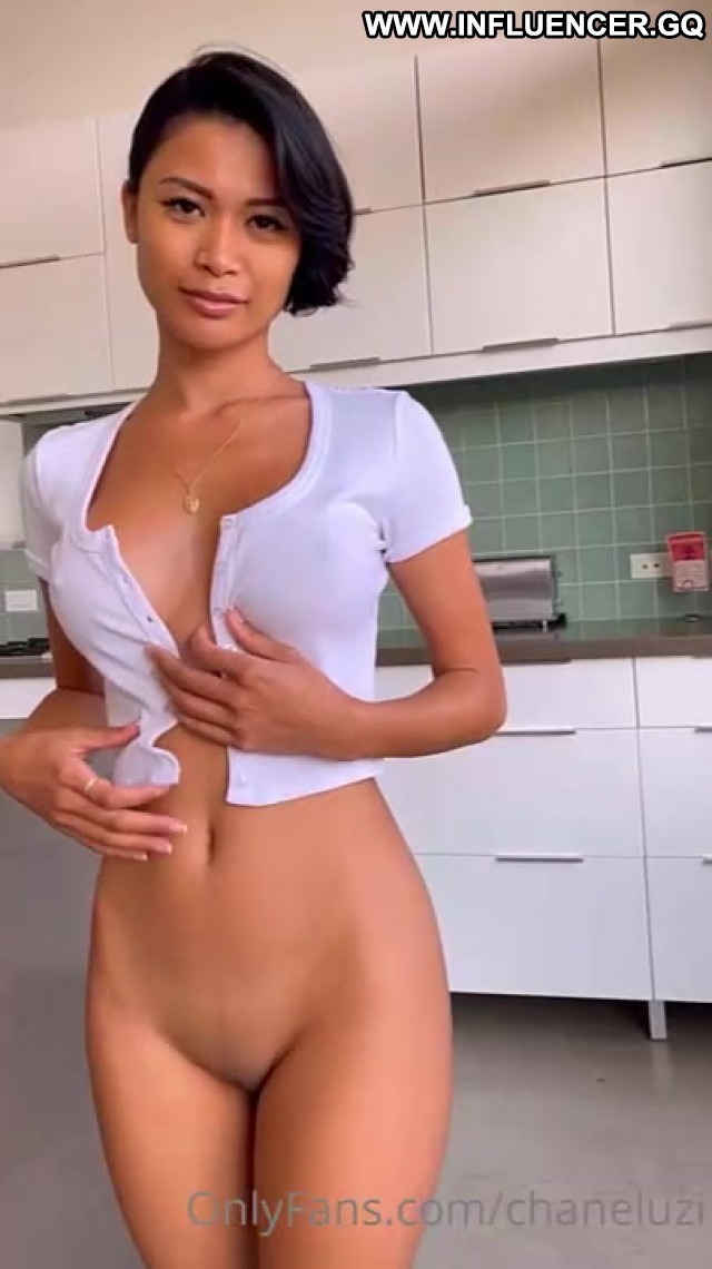 42576-chanel-uzi-lover-instagram-model-hip-hop-onlyfans-model-model-leaked